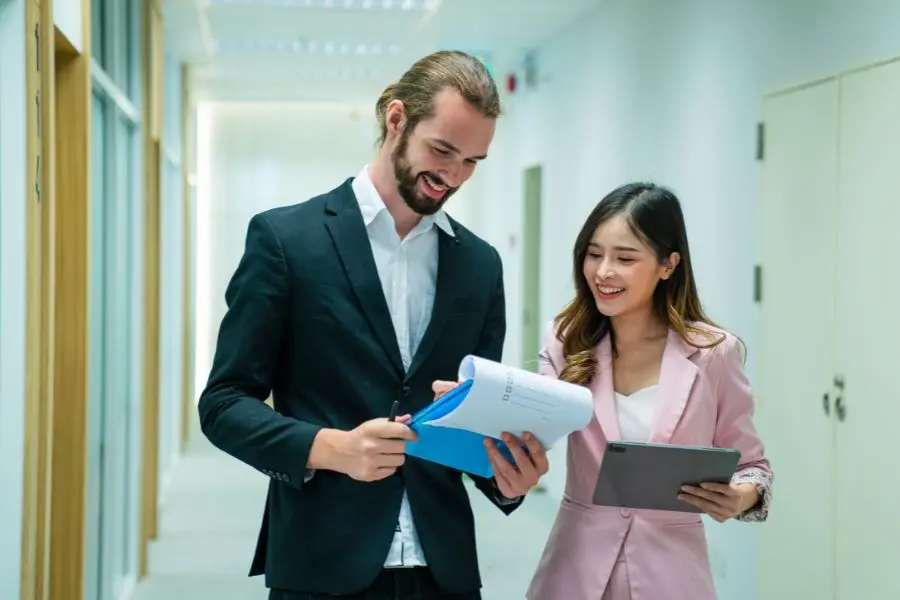 Restrukturalizace managementu - info